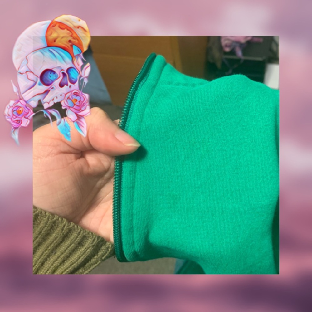 Green One Tooth Sweater - Picture 4 of 5